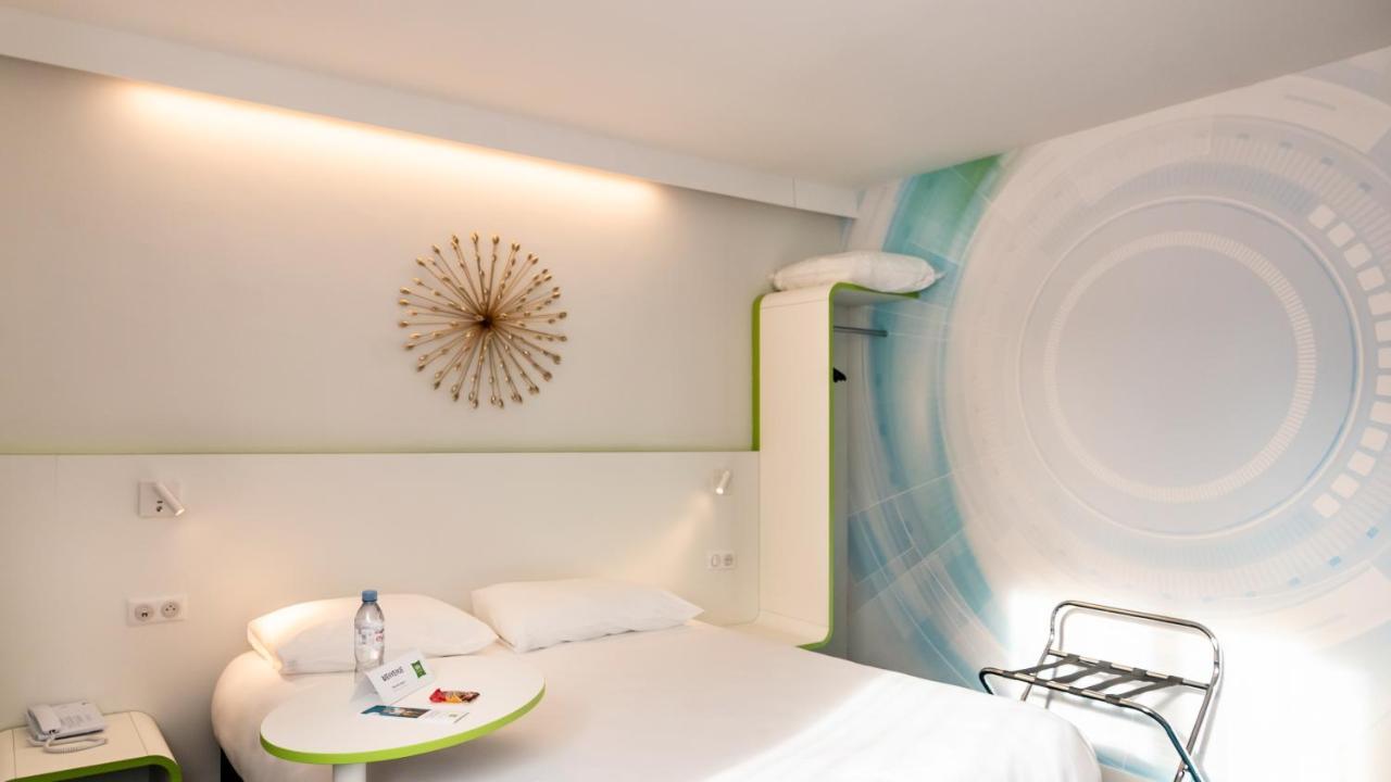 Ibis Styles Fougeres Hotel Beauce Exterior photo