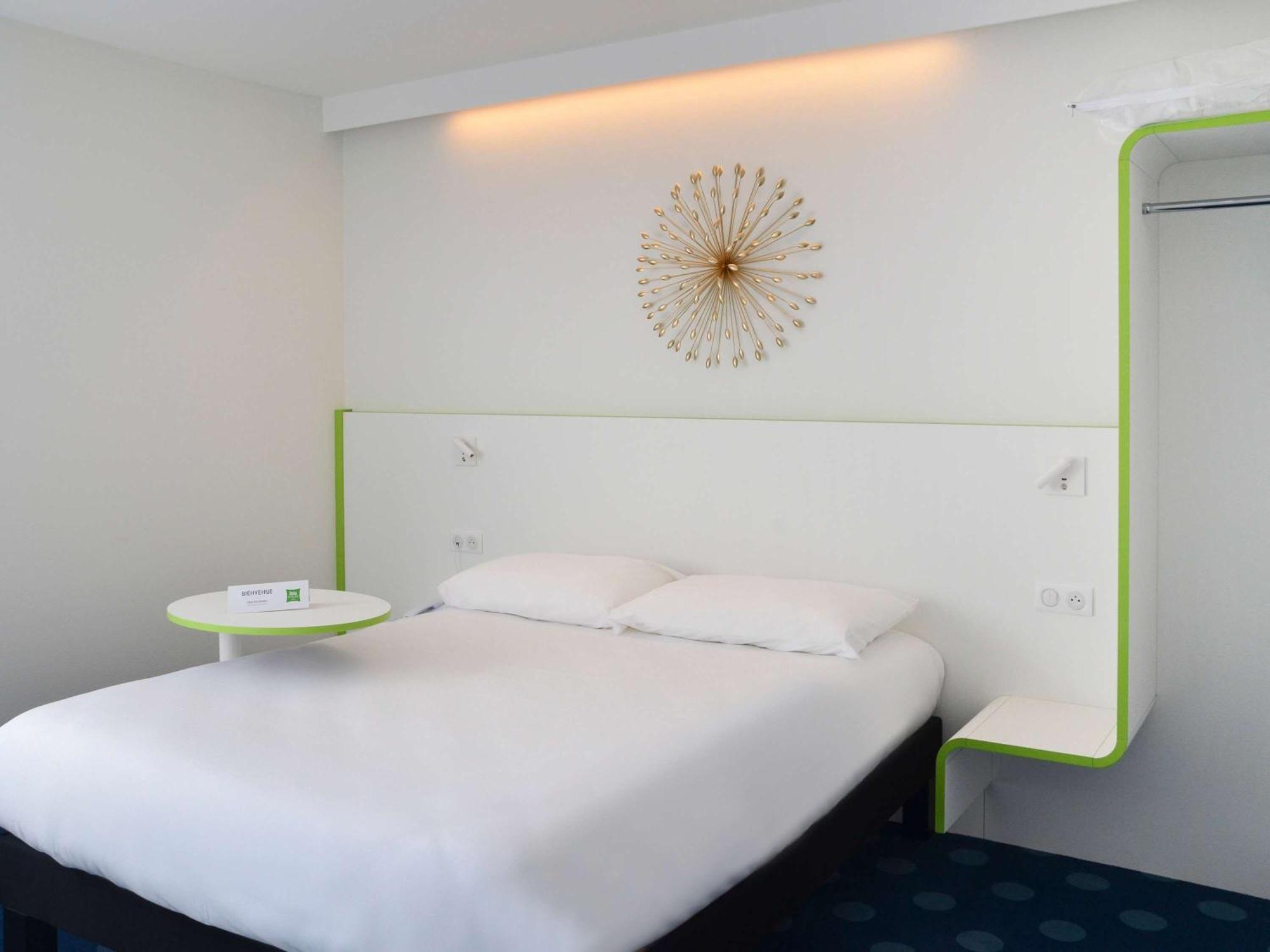 Ibis Styles Fougeres Hotel Beauce Exterior photo