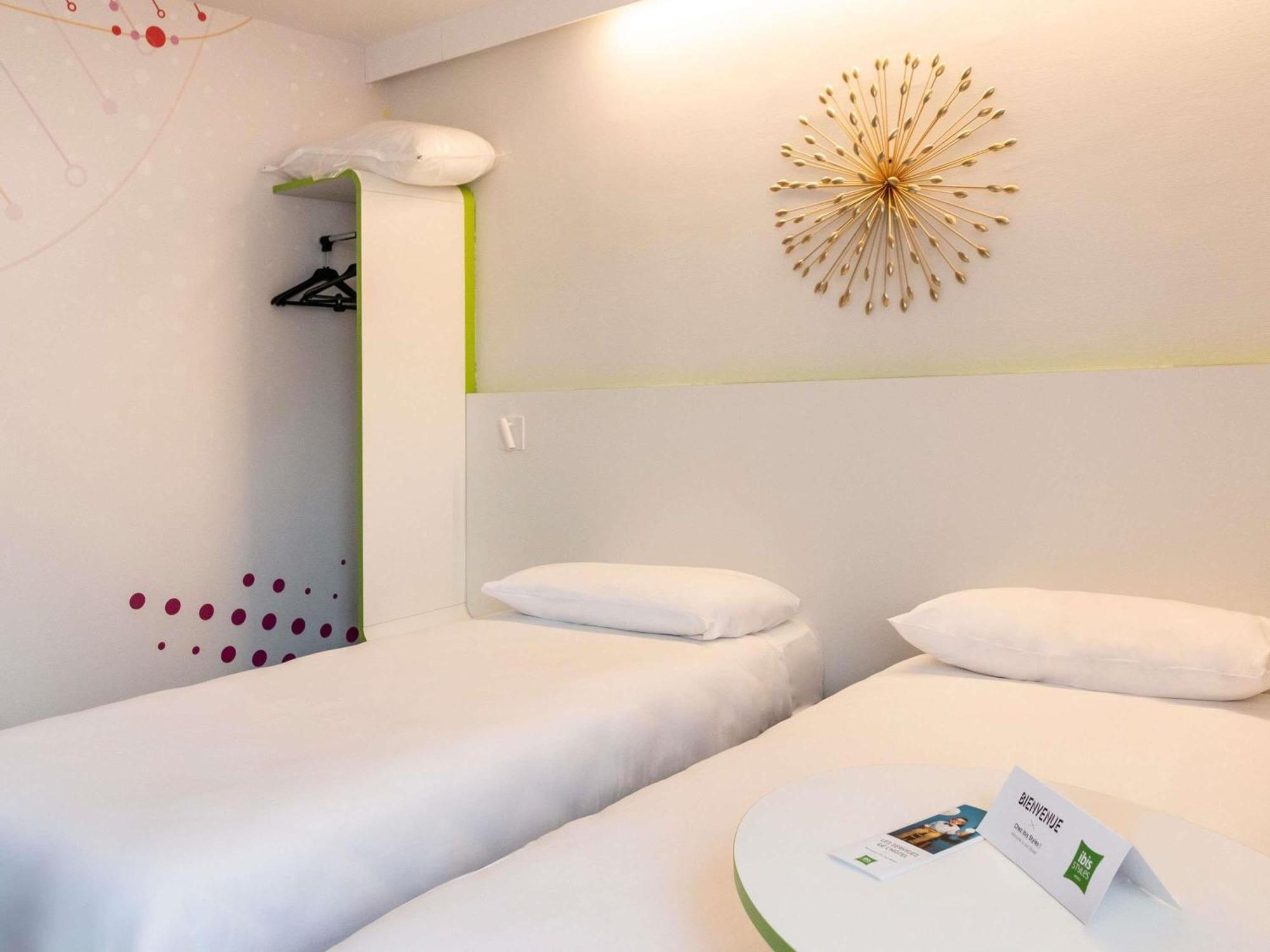 Ibis Styles Fougeres Hotel Beauce Exterior photo